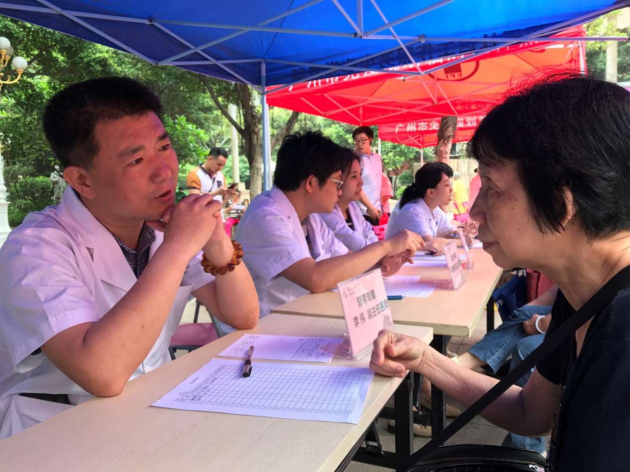 珠江醫(yī)院攜手沙園街開展義診咨詢活動(dòng)，健康服務(wù)溫暖人心